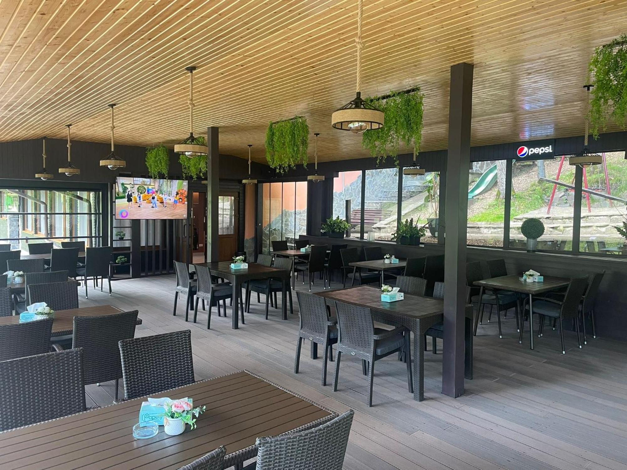 Pensiunea Ayana Petroşani Exterior foto